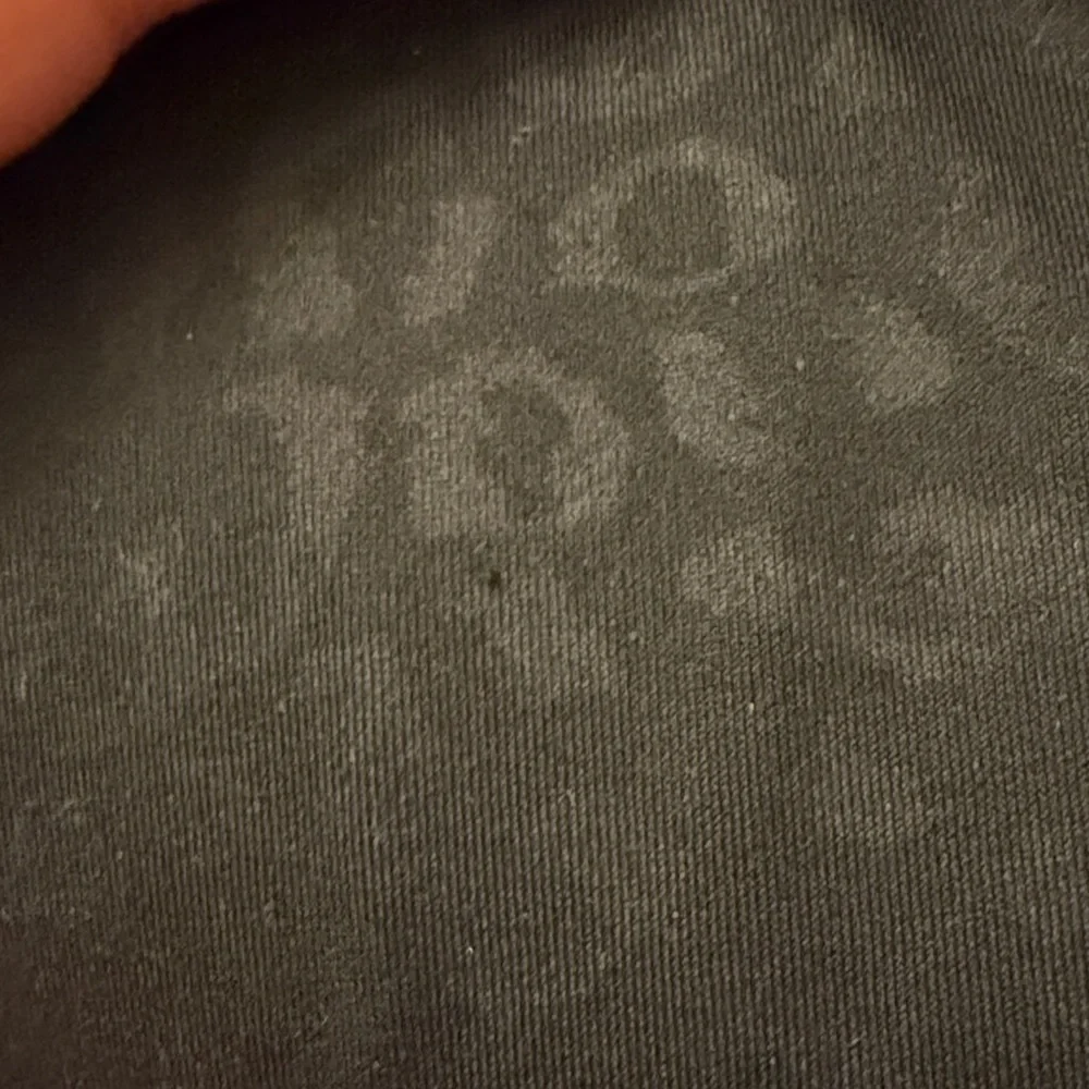 Constantly Varied Gear- Black on Black-Cheetah Print Full Length Leggings- XXL - Picture 5 of 6